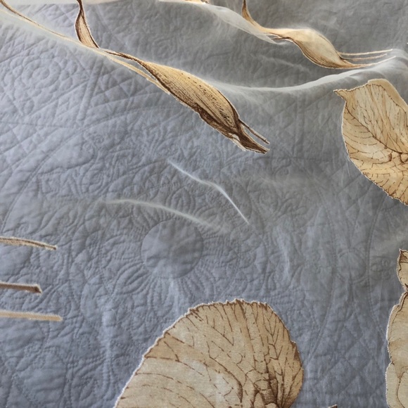 Sheer Table Cloth from France - Picture 8 of 14